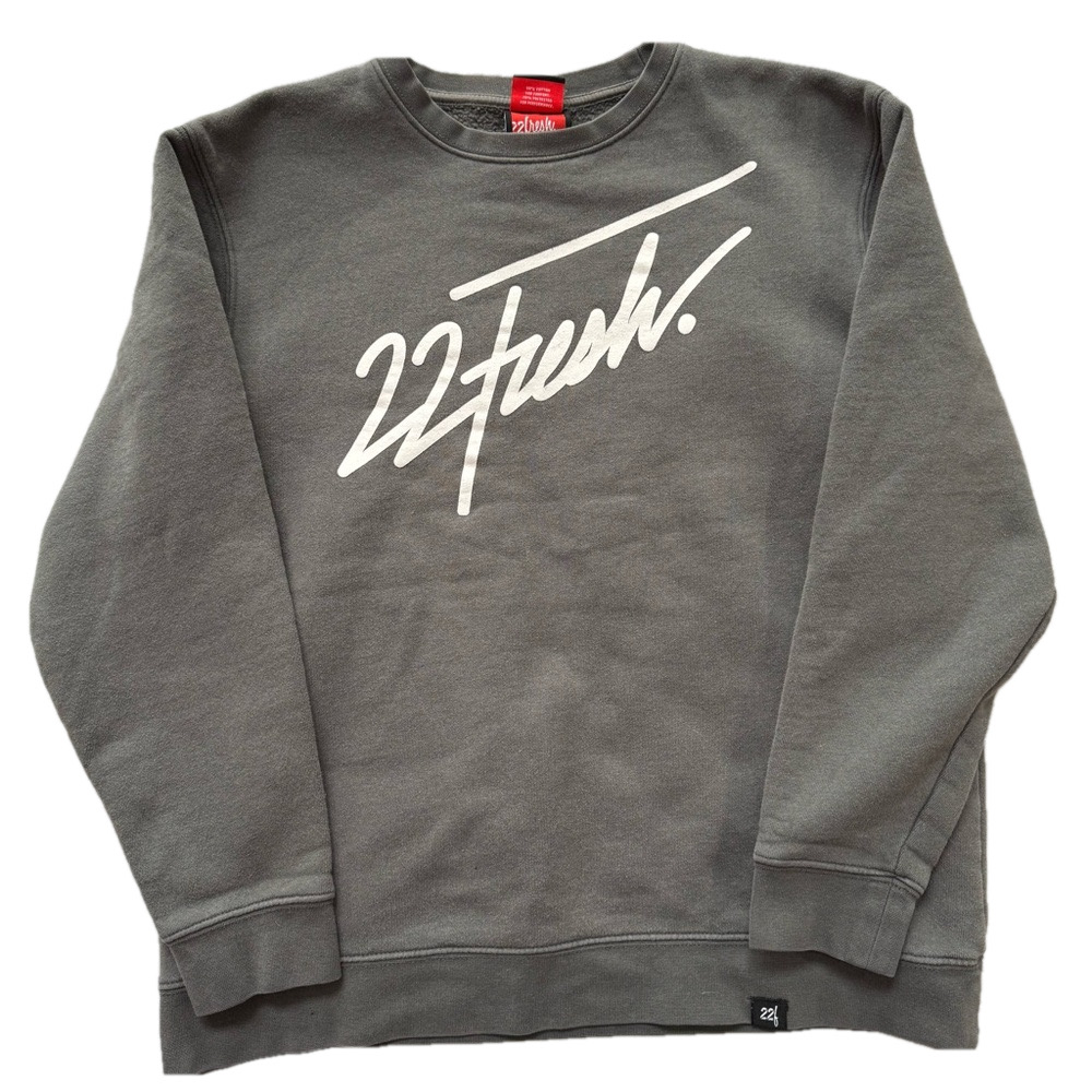 22 Fresh Apparel Youth Boy XL Grey Crewneck Sweatshirt Long Sleeves